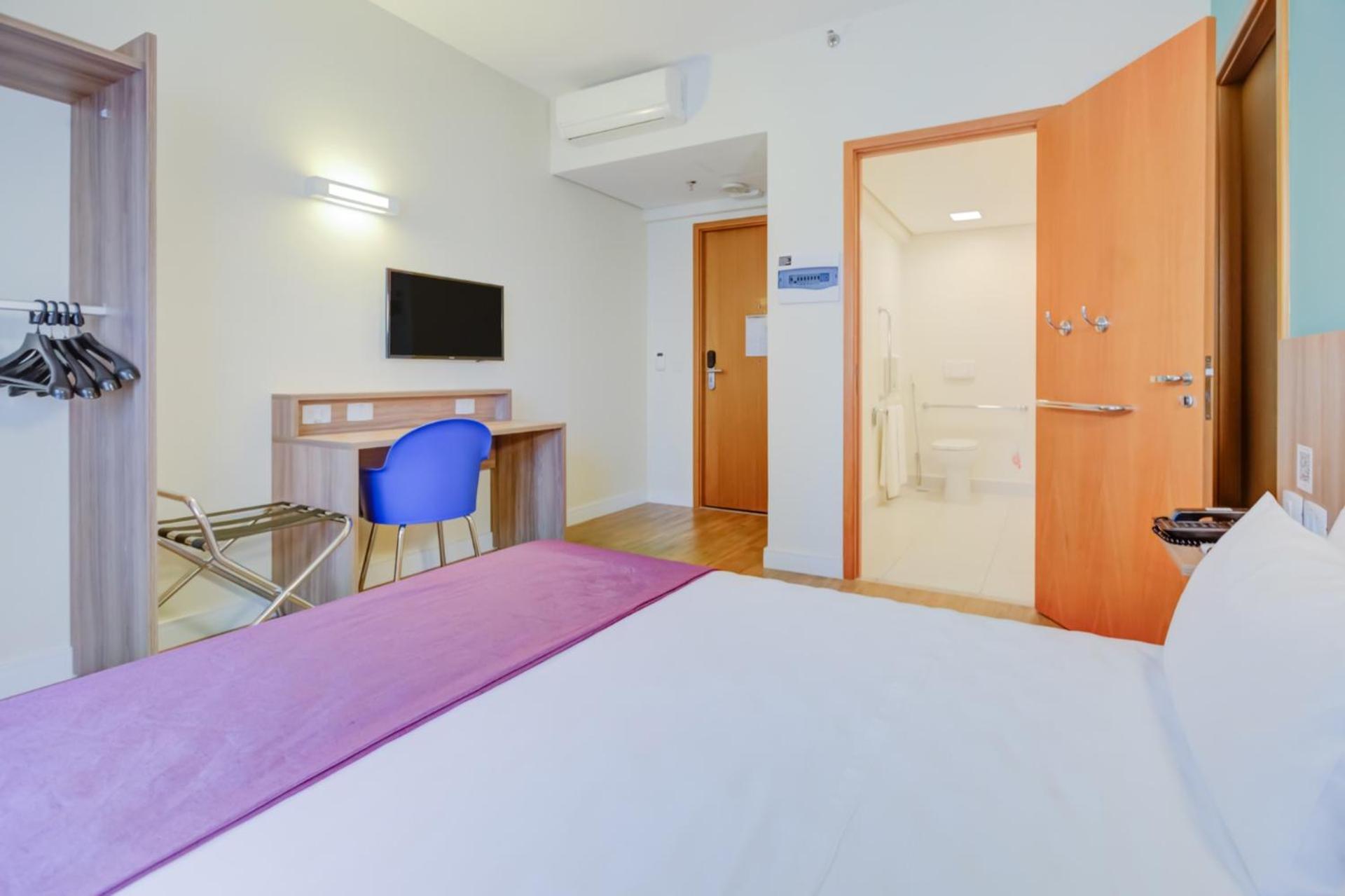 Standard Queen Room,1572759188:JPEG